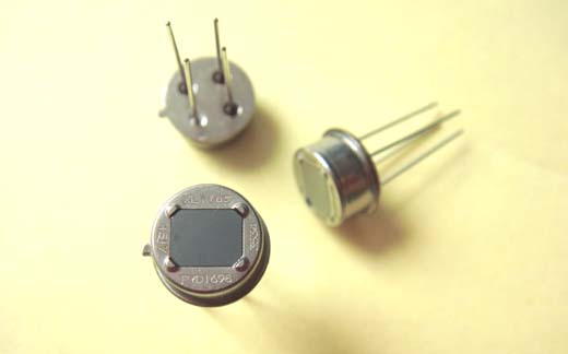 PYD1698數字型人體熱釋電紅外傳感器